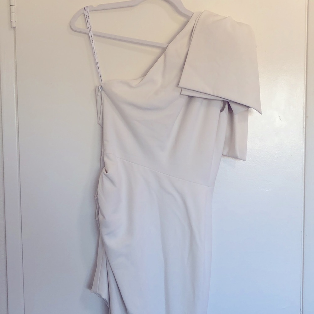 NEW Bronx and Banco Stella Bridal Gown in White One Shoulder Maxi Wedding Dress - Picture 7 of 8